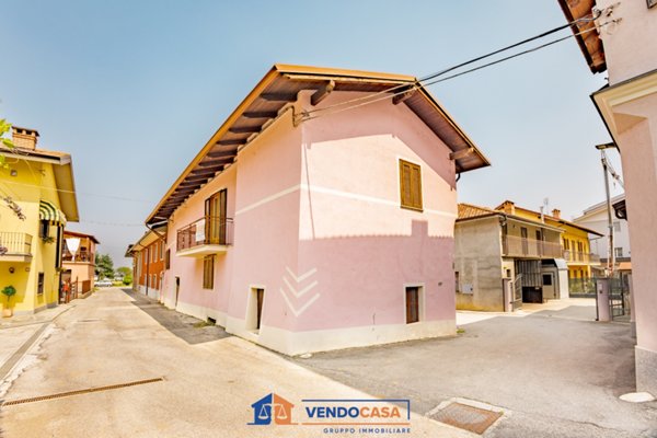 casa indipendente in vendita a Busca in zona San Chiaffredo