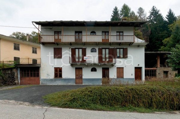 casa indipendente in vendita a Busca in zona Valmala