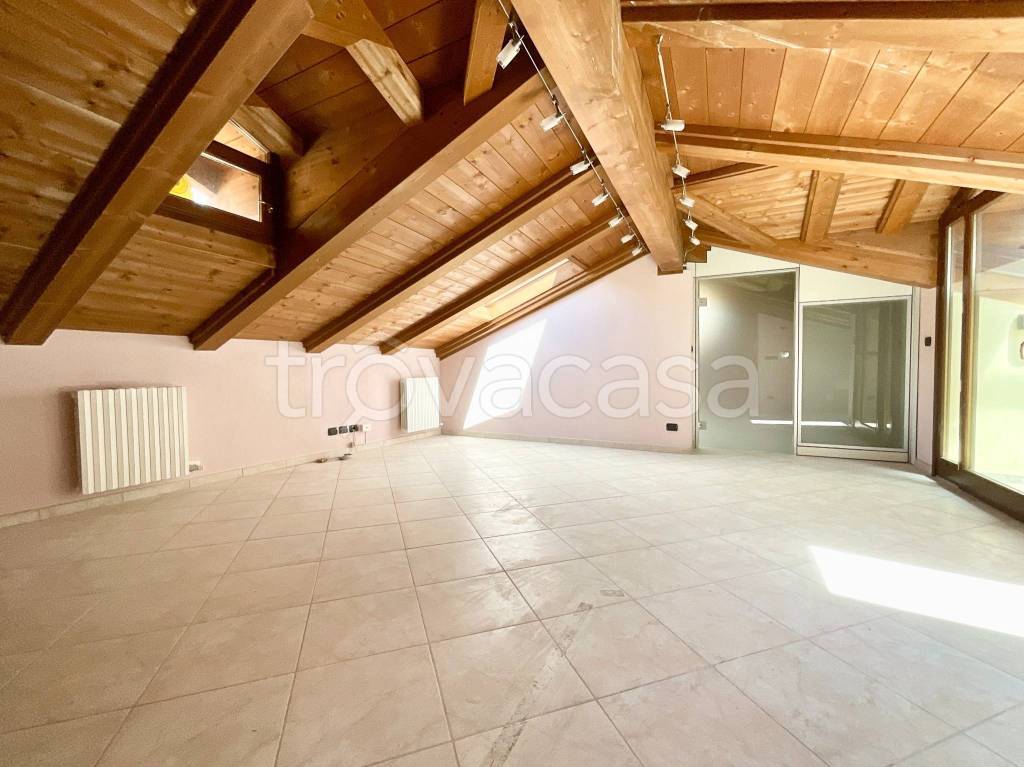 appartamento in vendita a Busca
