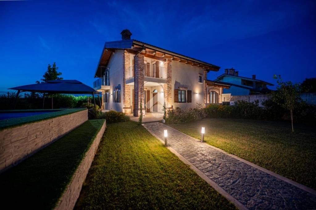 casa indipendente in vendita a Busca