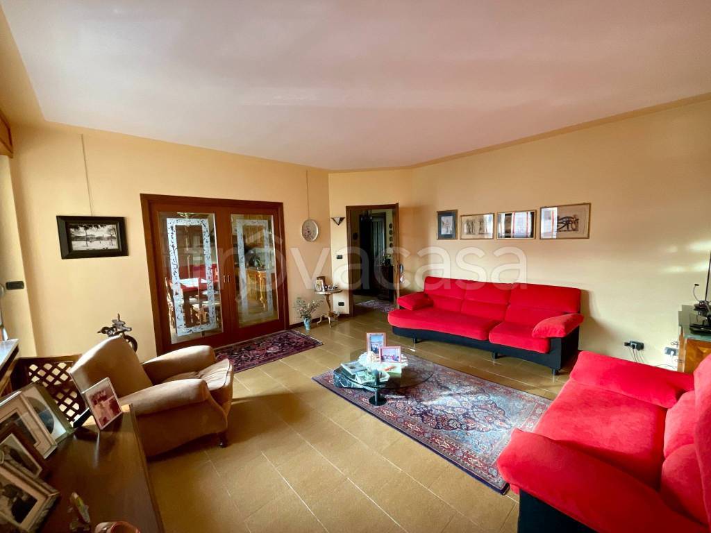 appartamento in vendita a Busca