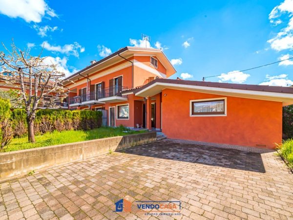casa indipendente in vendita a Busca