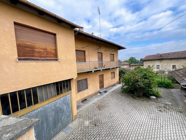 casa indipendente in vendita a Busca
