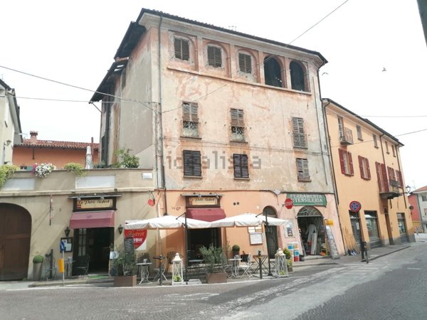 appartamento in vendita a Busca