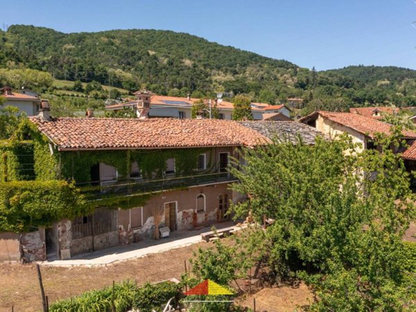 casa indipendente in vendita a Busca