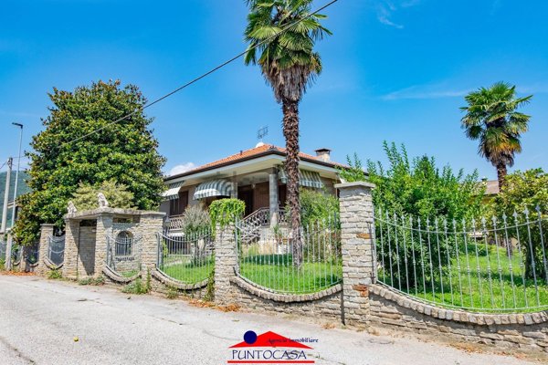 casa indipendente in vendita a Busca