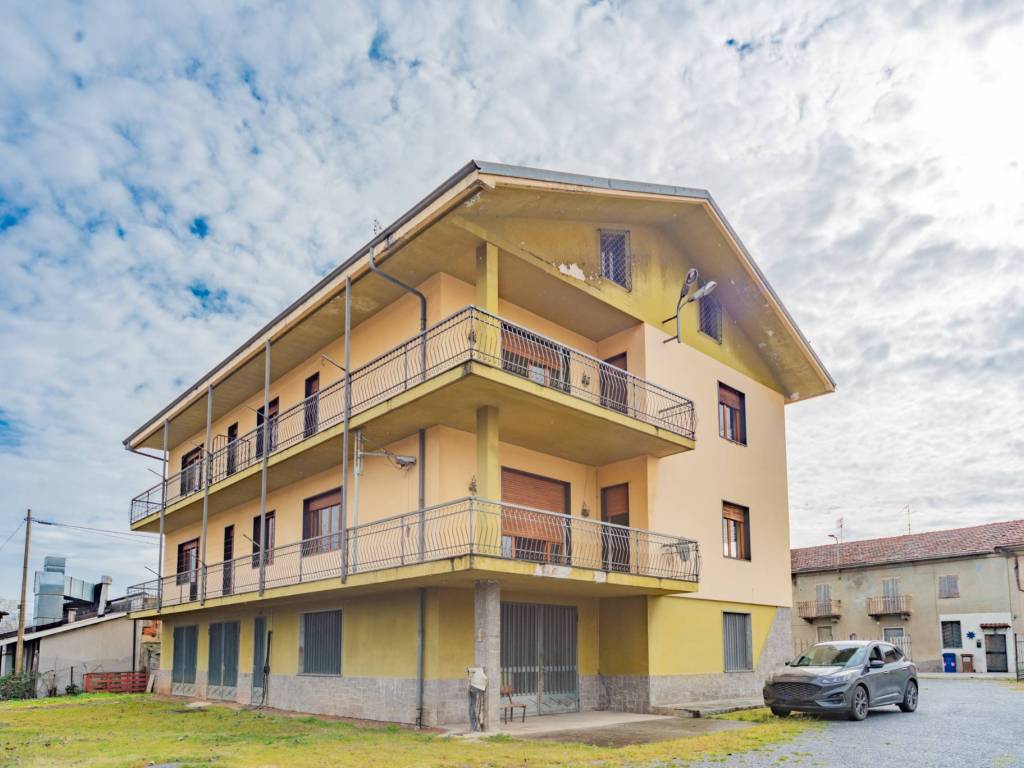 appartamento in vendita a Busca
