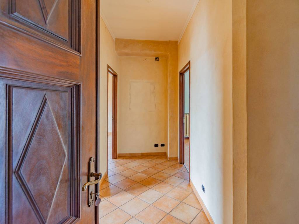 appartamento in vendita a Busca