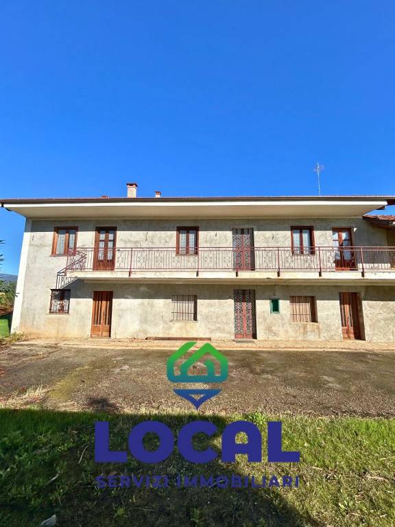 casa indipendente in vendita a Busca in zona Bosco