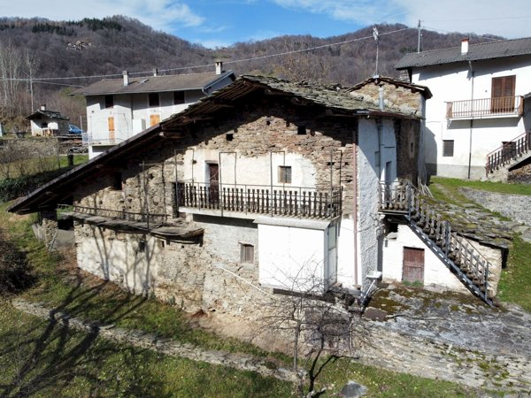 casale in vendita a Busca in zona Valmala