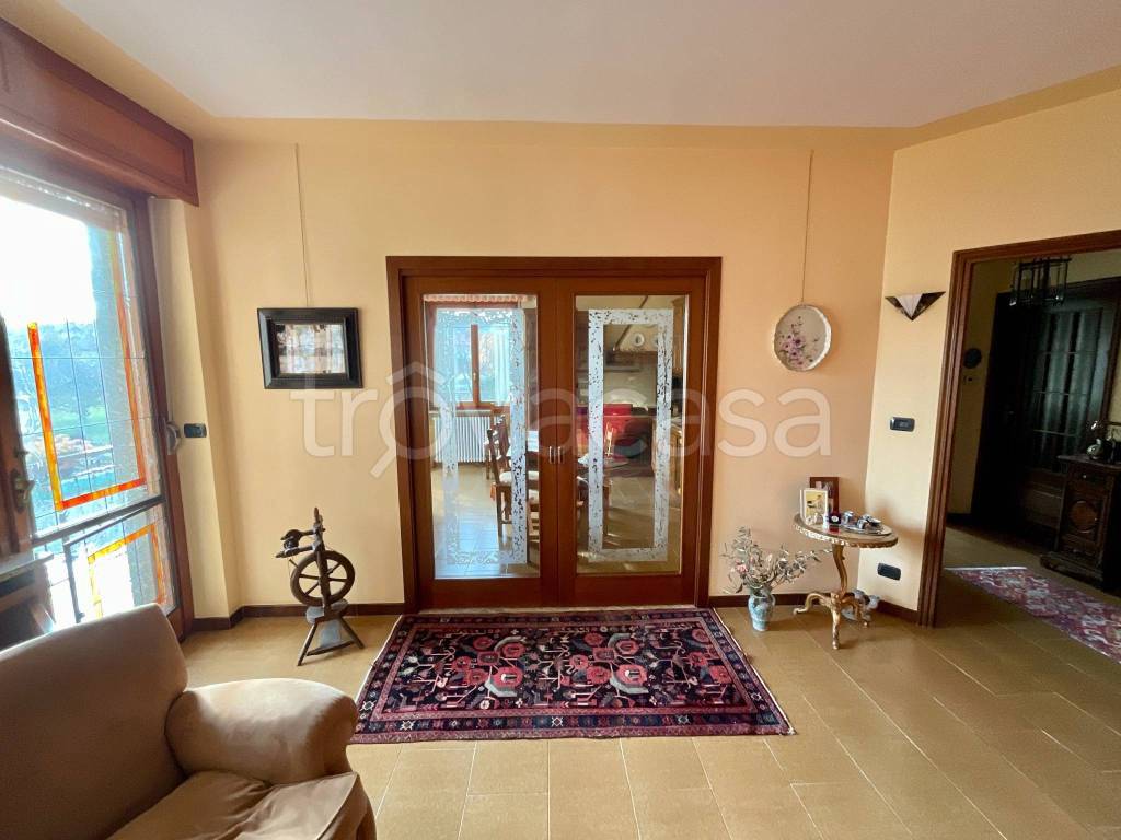 appartamento in vendita a Busca