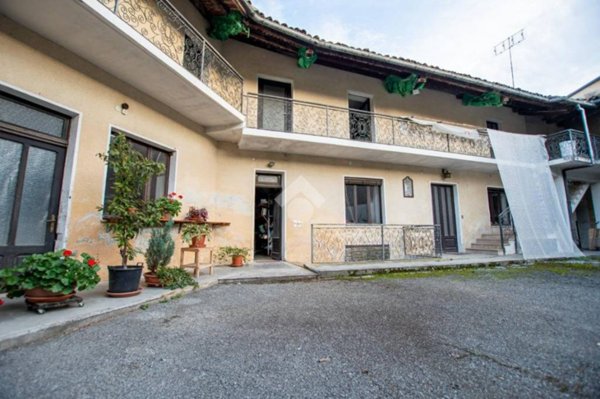 casa indipendente in vendita a Busca