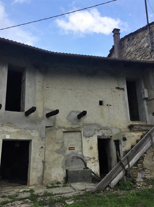 appartamento in vendita a Busca in zona Valmala