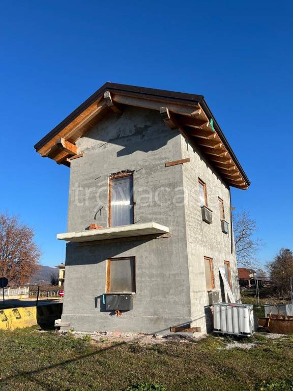 casa indipendente in vendita a Busca in zona San Giuseppe