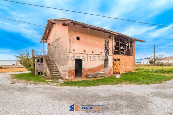 casale in vendita a Busca