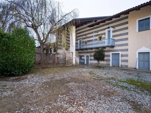 casa indipendente in vendita a Busca