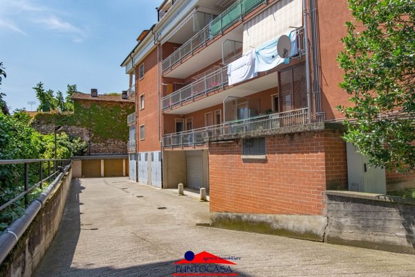 ufficio in vendita a Busca