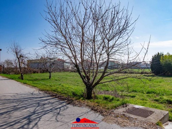 terreno edificabile in vendita a Busca in zona San Chiaffredo