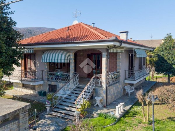 casa indipendente in vendita a Busca