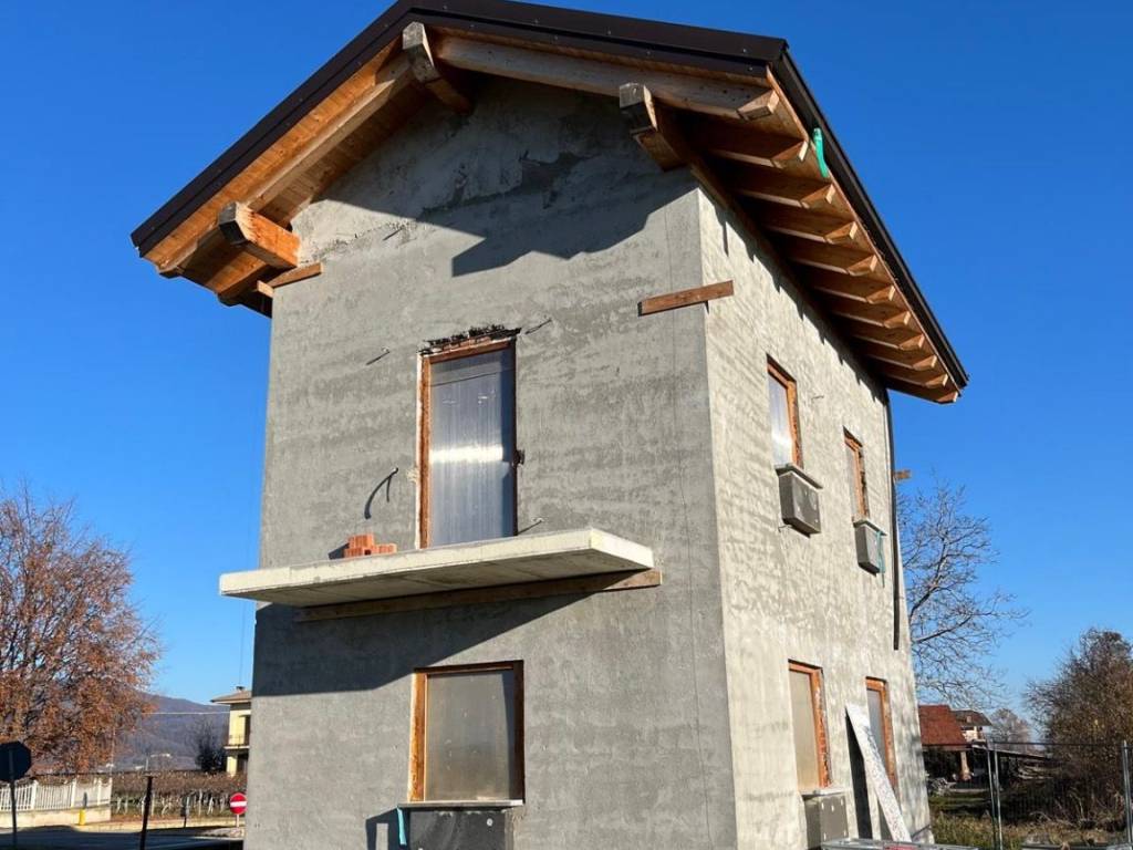 casa indipendente in vendita a Busca in zona San Giuseppe