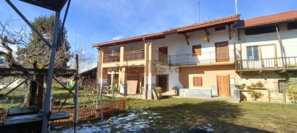 casa indipendente in vendita a Busca