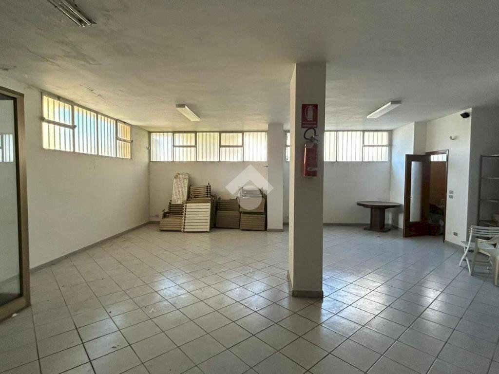 multivano in vendita a Busca