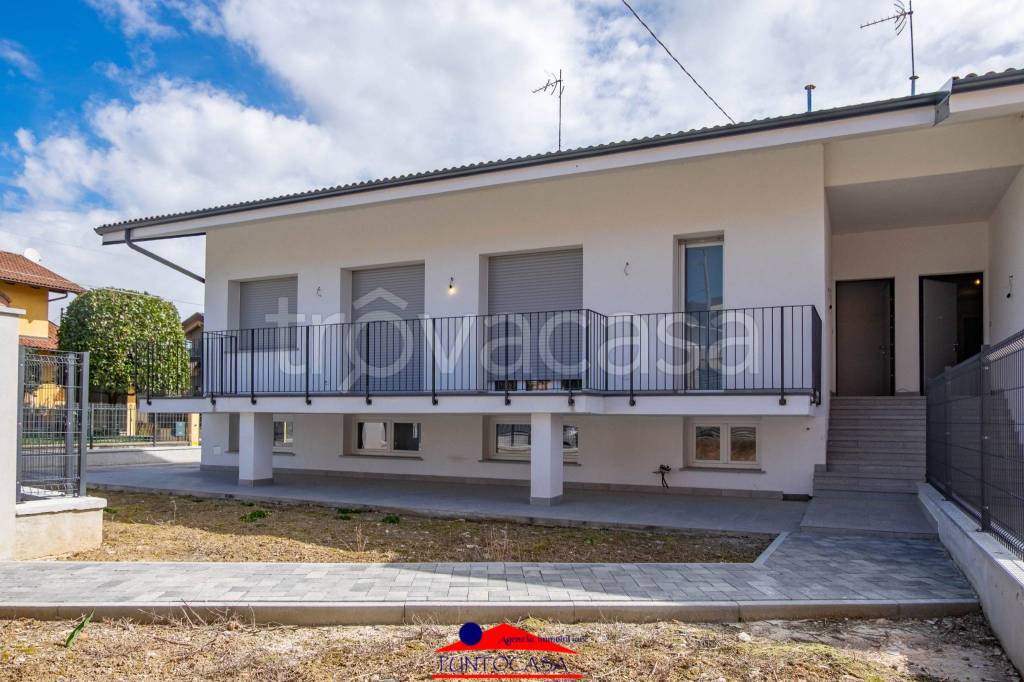 casa indipendente in vendita a Busca