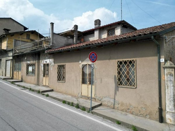 casa semindipendente in vendita a Busca