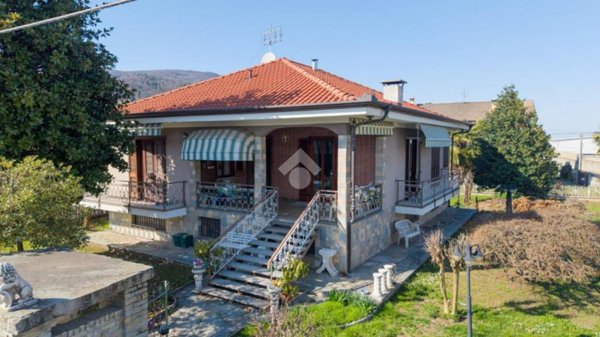 casa indipendente in vendita a Busca