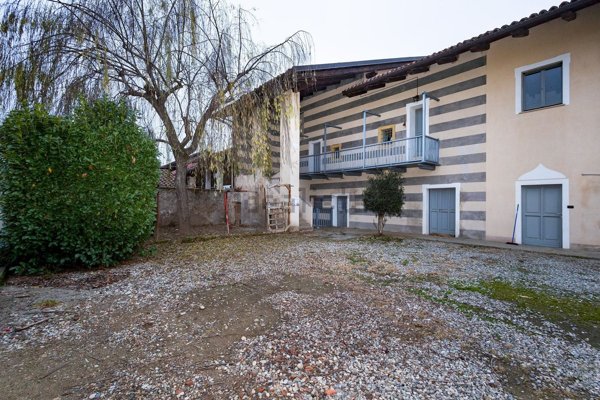 appartamento in vendita a Busca