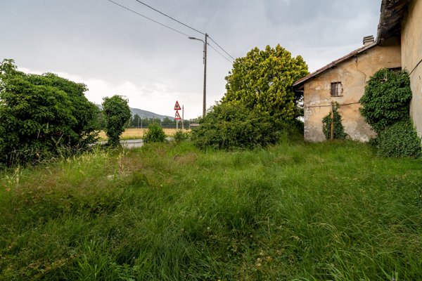 casale in vendita a Busca in zona Castelletto