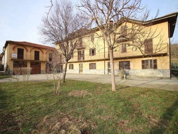 casa indipendente in vendita a Camerana
