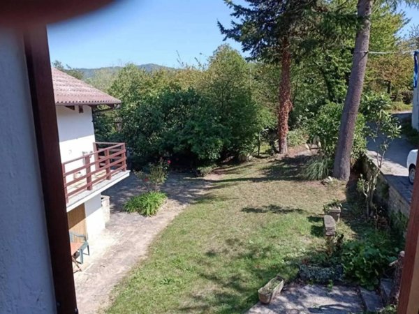 casa indipendente in vendita a Camerana