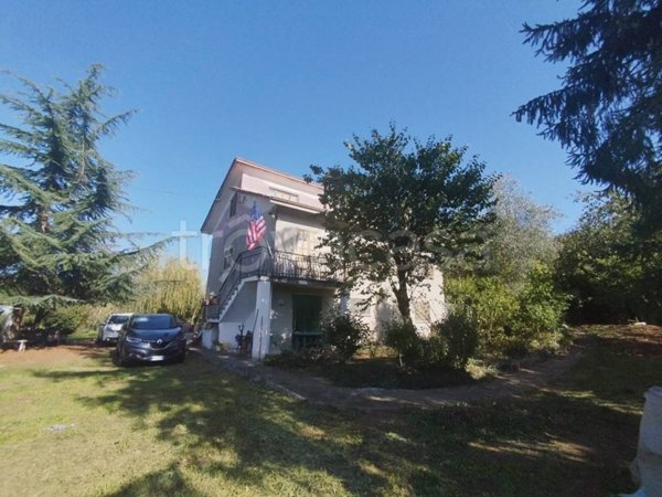 casa indipendente in vendita a Camerana