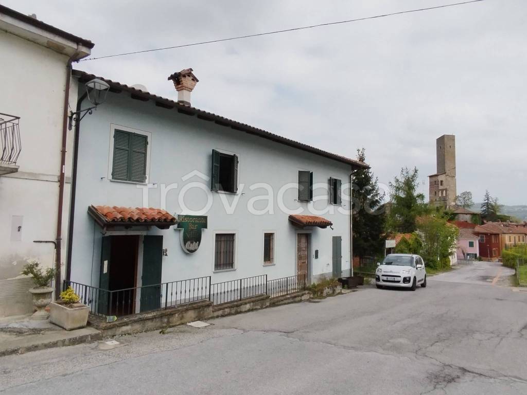 casa indipendente in vendita a Camerana