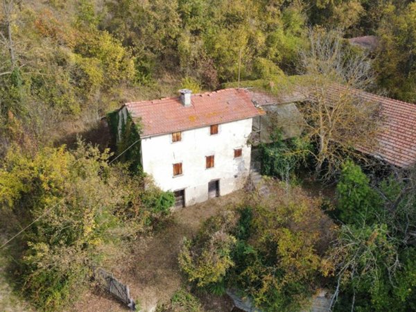 casa indipendente in vendita a Camerana