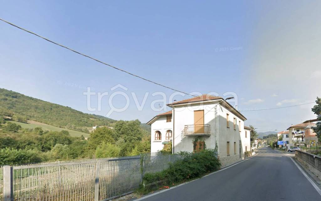 casa indipendente in vendita a Camerana