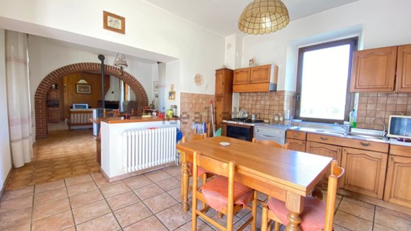 casa indipendente in vendita a Camerana