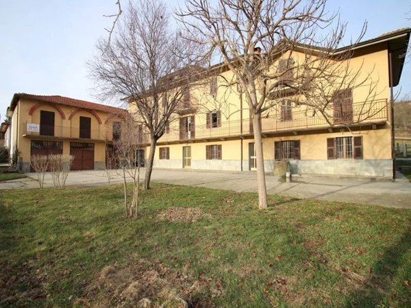 appartamento in vendita a Camerana