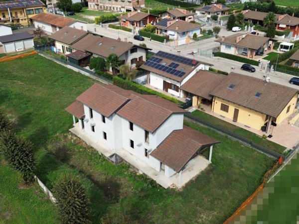 villa in vendita a Canale