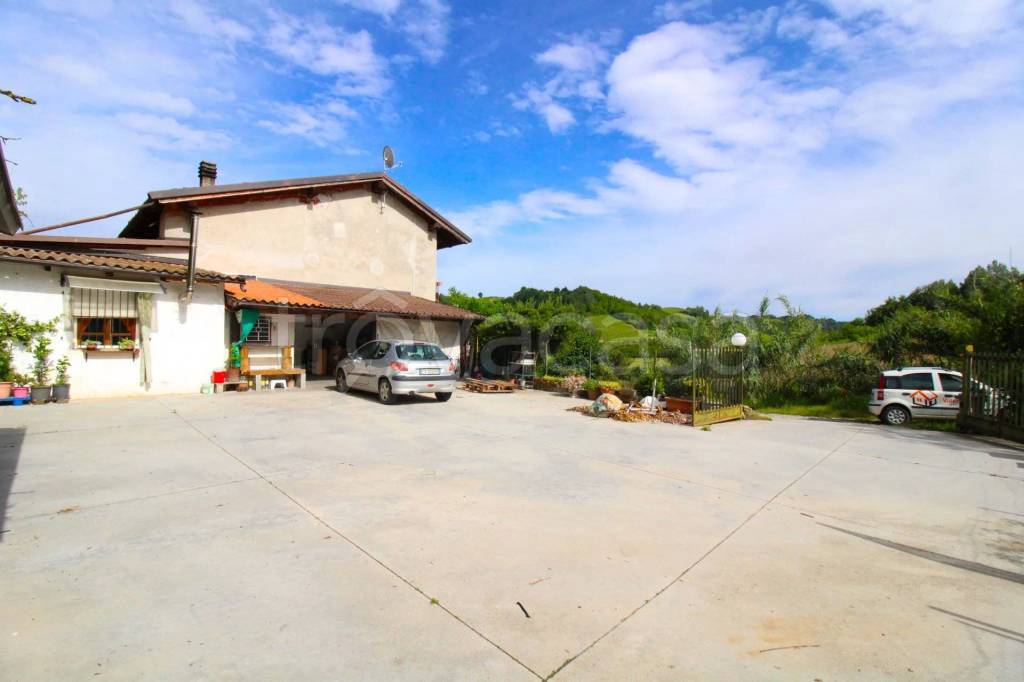 appartamento in vendita a Canale