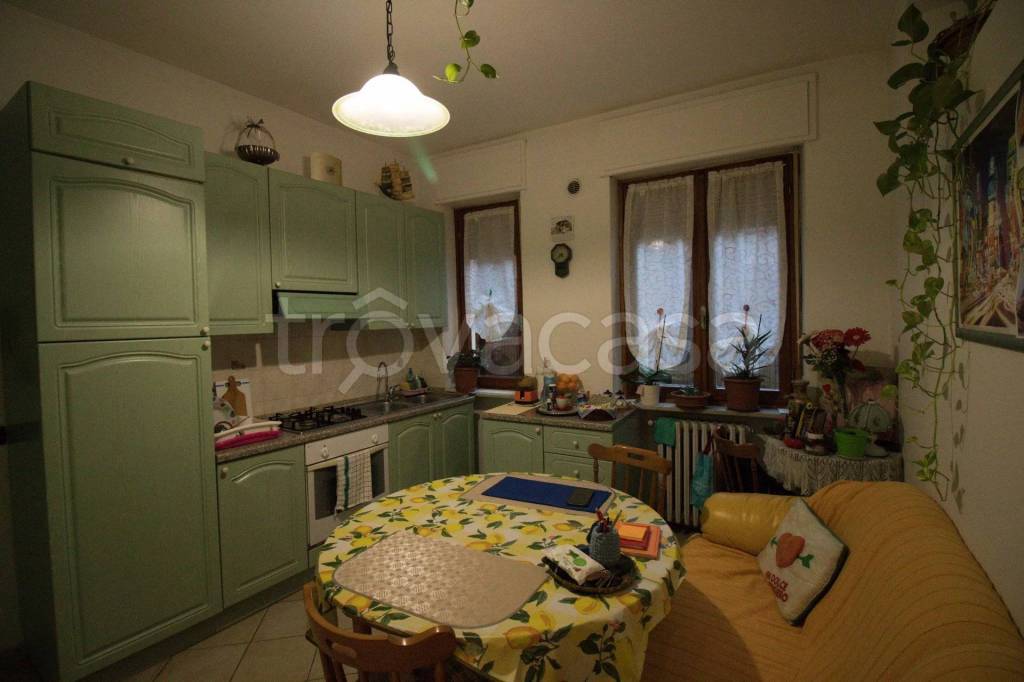 appartamento in vendita a Canale