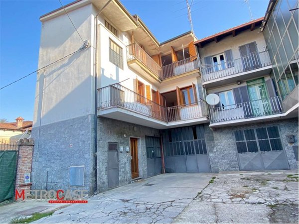 casa indipendente in vendita a Canale