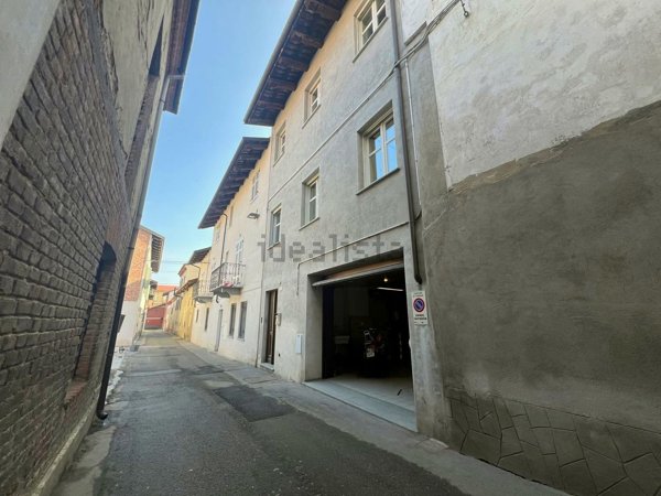 casa indipendente in vendita a Canale