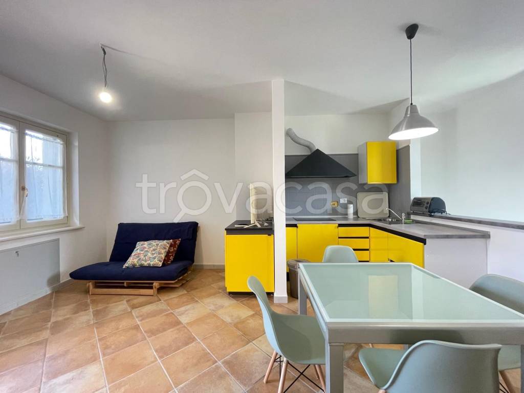 appartamento in vendita a Canale
