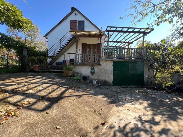 casa indipendente in vendita a Canale