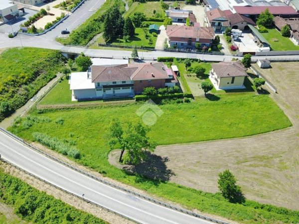terreno edificabile in vendita a Canale