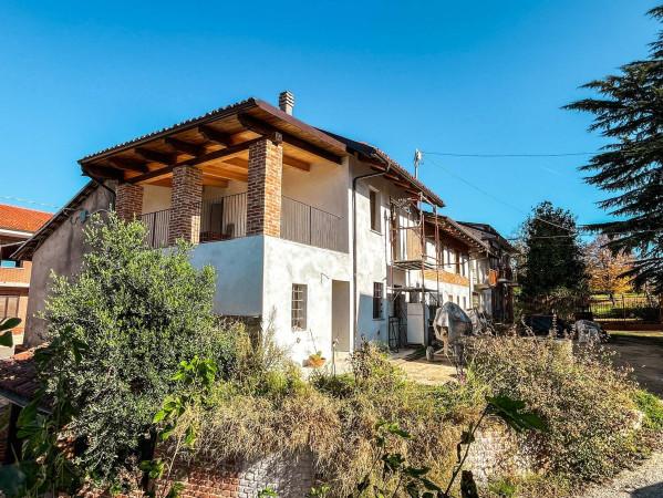 casa indipendente in vendita a Canale