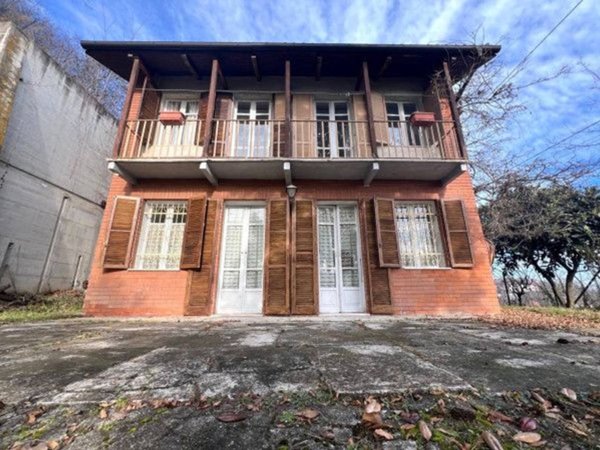 casa indipendente in vendita a Canale