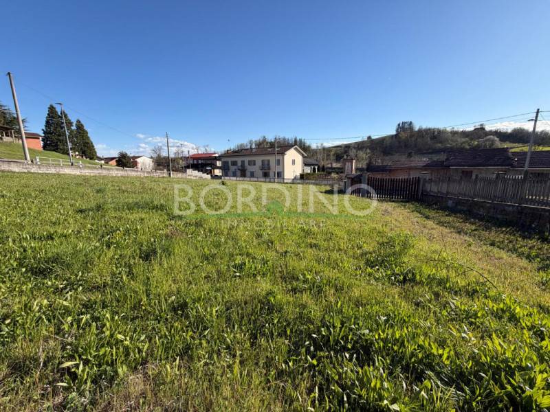 terreno in vendita a Canale